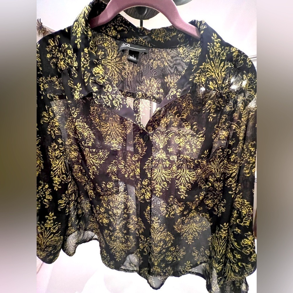 AGB  LARGE  SHEER  BLACK AND LIME GREEN PRINTED BLOUSE. LONG SLEEVES